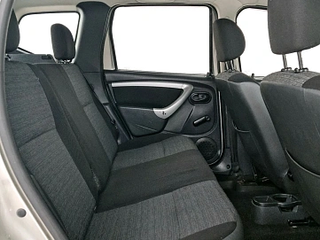 Renault Duster, 2012г, передний привод, механика