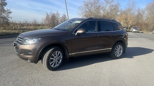Volkswagen Touareg, 2012г, полный привод, автомат