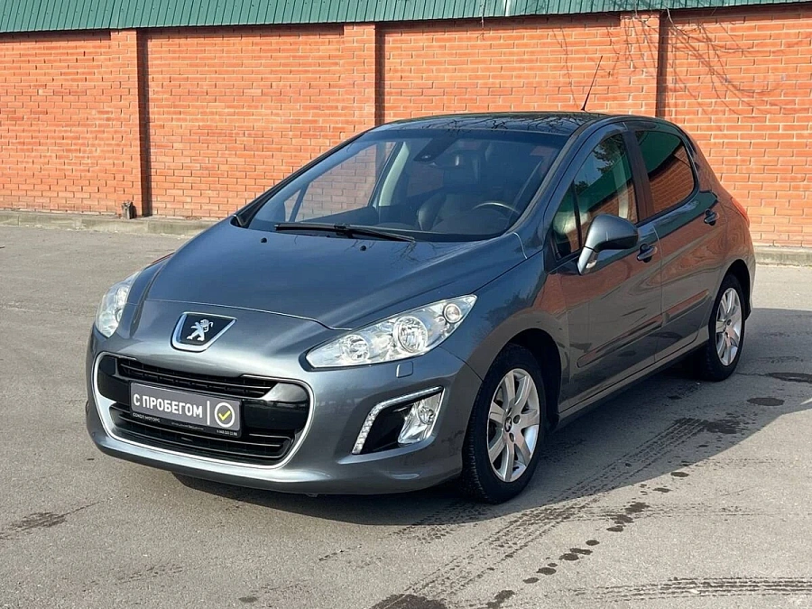 Peugeot 308, 2011г., передний привод, автомат