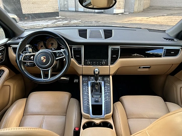 Porsche Macan, 2016г, полный привод, робот