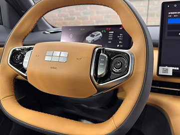 Geely Galaxy Starship 7, 2025г, передний привод, робот