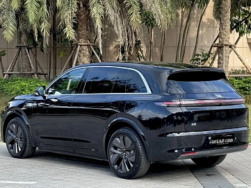 LiXiang L7, 2024г, полный привод, автомат