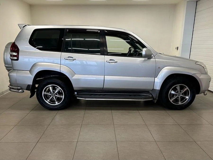Toyota , 2003г., передний привод, автомат