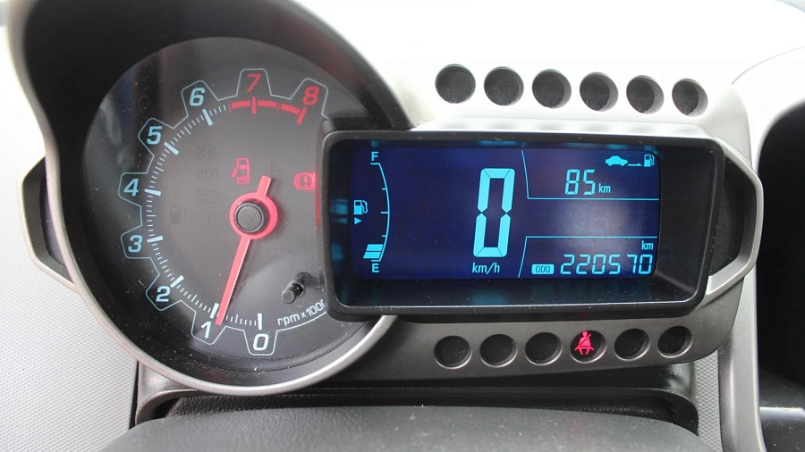 Chevrolet Aveo, 2015г., передний привод, механика