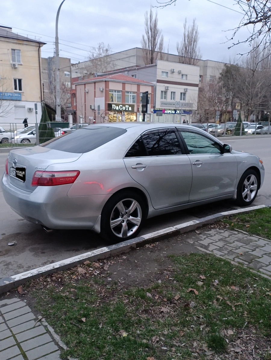 Toyota Camry, 2006г., передний привод, автомат