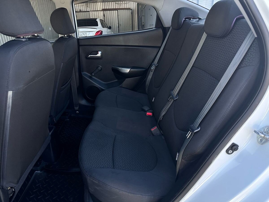 Kia Rio, 2012г., передний привод, автомат