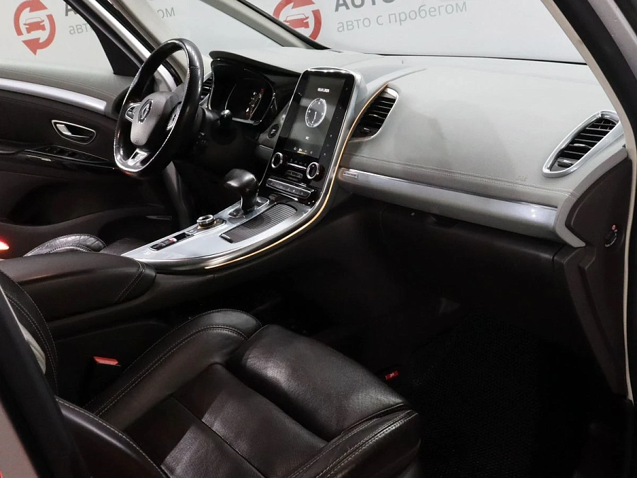 Renault Espace, 2016г., передний привод, робот