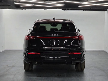 Audi Q5, 2025г, полный привод, робот