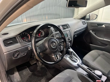 Volkswagen Jetta, 2014г., передний привод, автомат