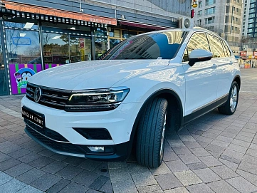 Volkswagen Tiguan, 2020г, полный привод, робот