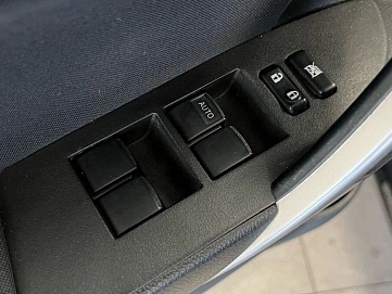 Toyota Corolla, 2013г, передний привод, автомат