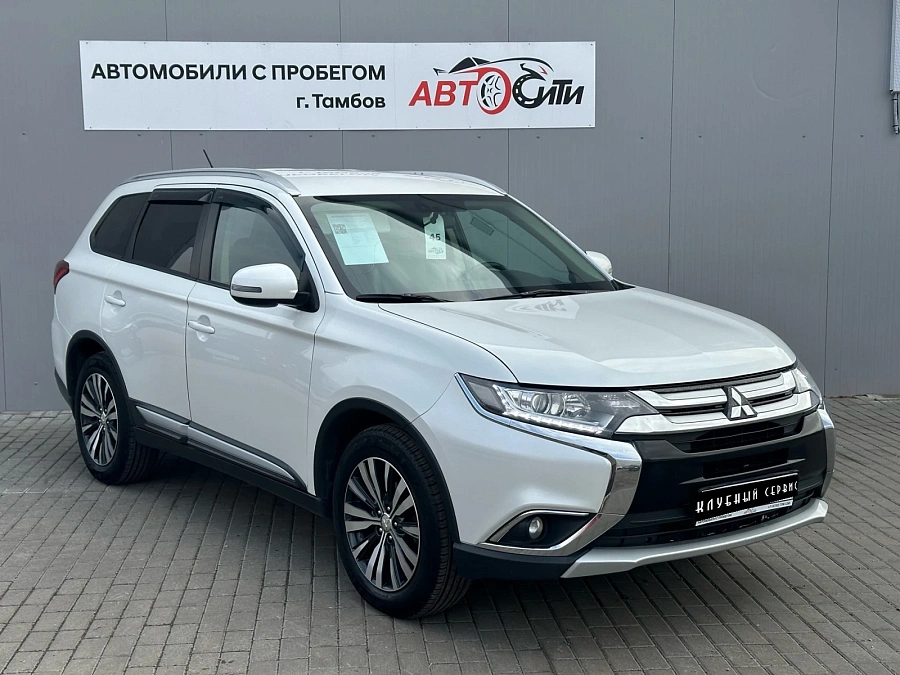 Mitsubishi Outlander, 2015г., полный привод, вариатор