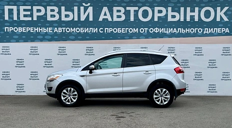 Ford Kuga, 2011г, передний привод, автомат