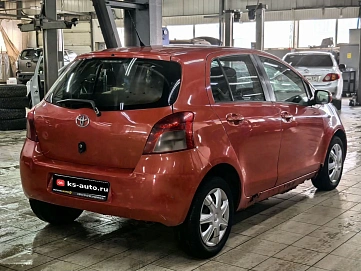 Toyota Yaris, 2006г., передний привод, механика