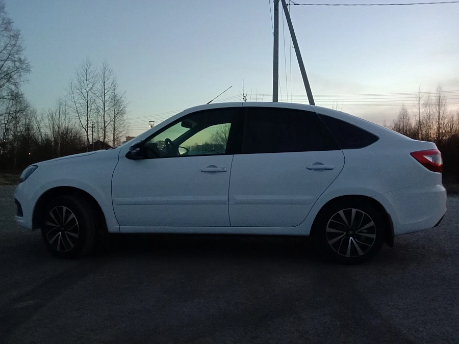 Lada (ВАЗ) Granta, 2022г., передний привод, механика