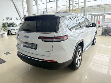 Jeep Grand Cherokee, 2022г, полный привод, автомат