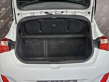 Hyundai i30, 2015г, передний привод, автомат
