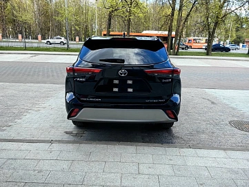 Toyota Highlander, 2025г, полный привод, автомат