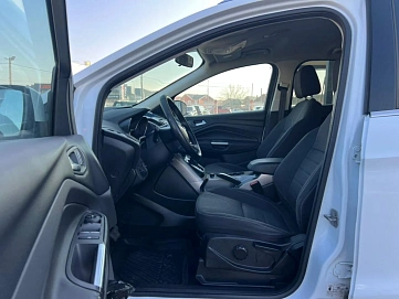 Ford Kuga, 2013г, передний привод, автомат