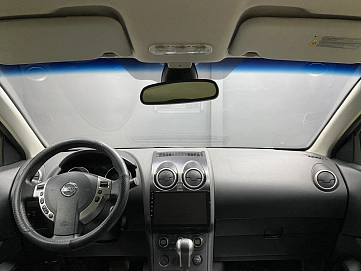 Nissan Qashqai, 2008г, передний привод, вариатор