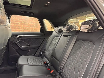 Audi Q3, 2025г, полный привод, робот