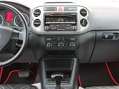 Volkswagen Tiguan, 2008г., полный привод, автомат