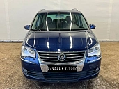 Volkswagen Touran, 2007г., передний привод, робот