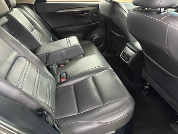 Lexus NX, 2015г, полный привод, вариатор