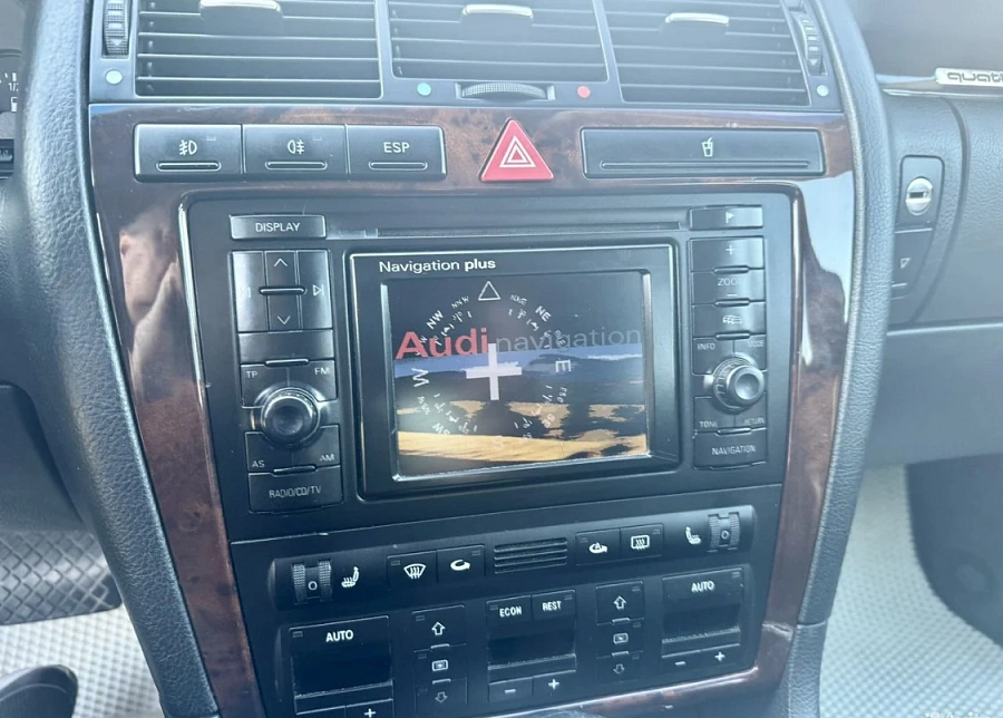 Audi A8, 2001г., полный привод, автомат