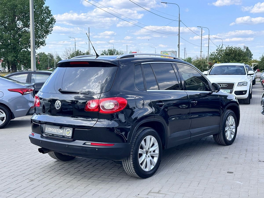 Volkswagen Tiguan, 2009г., полный привод, автомат