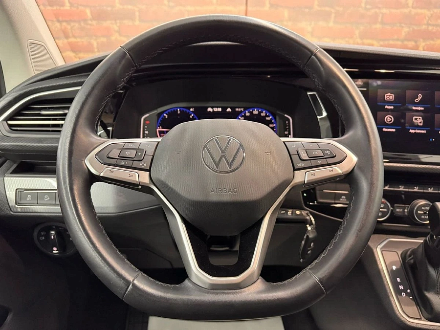 Volkswagen Multivan, 2022г., полный привод, робот