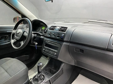 Skoda Roomster, 2011г, передний привод, механика