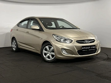 Hyundai Solaris, 2012г, передний привод, автомат