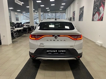Renault Arkana, 2019г, передний привод, вариатор