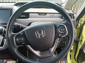 Honda Freed, 2018г, передний привод, вариатор