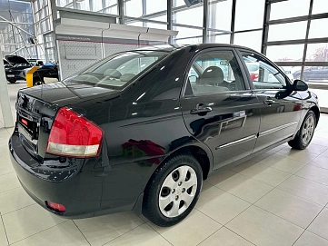 Kia Cerato, 2007г, передний привод, механика