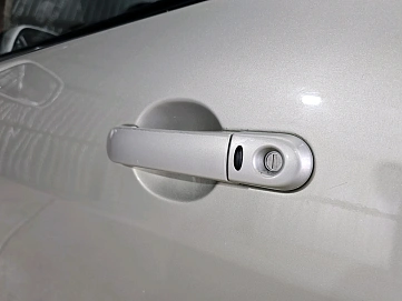 Nissan Tiida, 2008г, передний привод, автомат