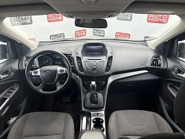 Ford Kuga, 2015г., передний привод, автомат