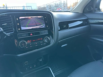 Mitsubishi Outlander, 2019г, полный привод, вариатор