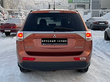 Mitsubishi Outlander, 2012г, полный привод, вариатор