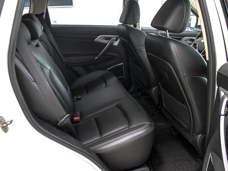 Geely Atlas, 2021г., передний привод, автомат