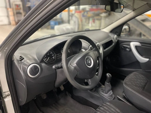 Renault Logan, 2013г, передний привод, механика