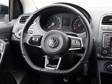 Volkswagen Polo, 2020г, передний привод, механика
