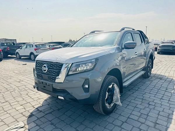 Nissan Navara (Frontier), 2024г., полный привод, механика