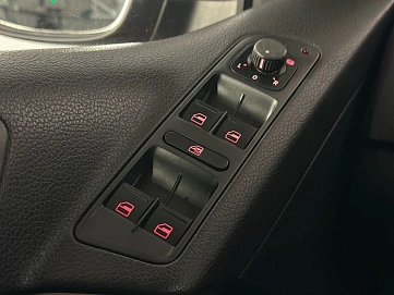 Volkswagen Tiguan, 2009г, полный привод, механика