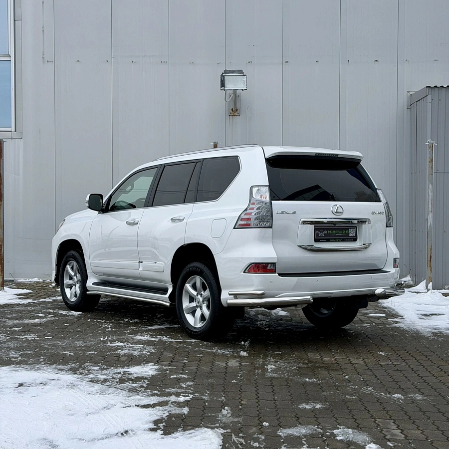 Lexus GX, 2014г., передний привод, автомат