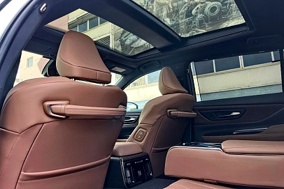 Toyota Crown, 2025г, задний привод, вариатор