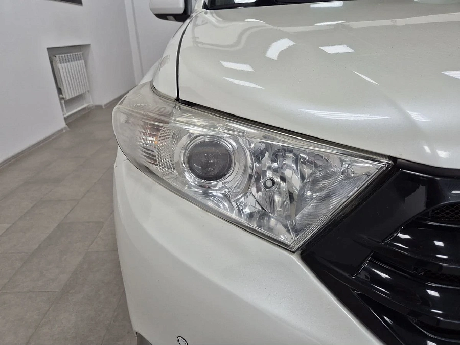 Toyota Highlander, 2011г., полный привод, автомат