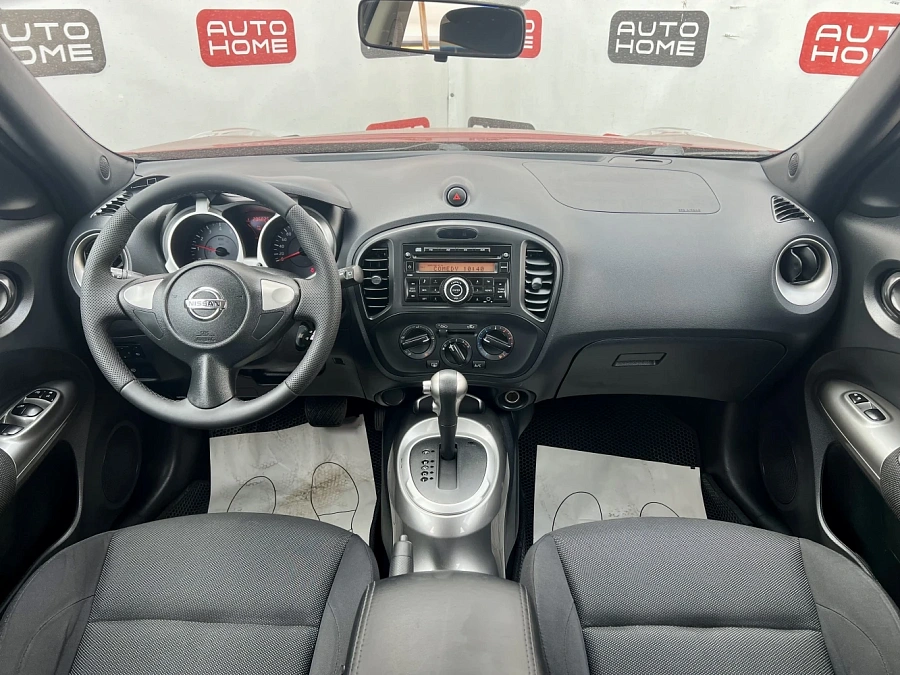Nissan Juke, 2013г., передний привод, вариатор