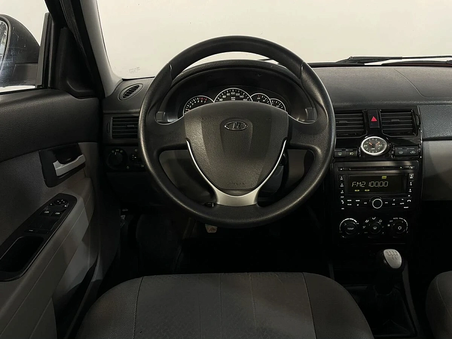 Lada (ВАЗ) Priora, 2012г., передний привод, механика